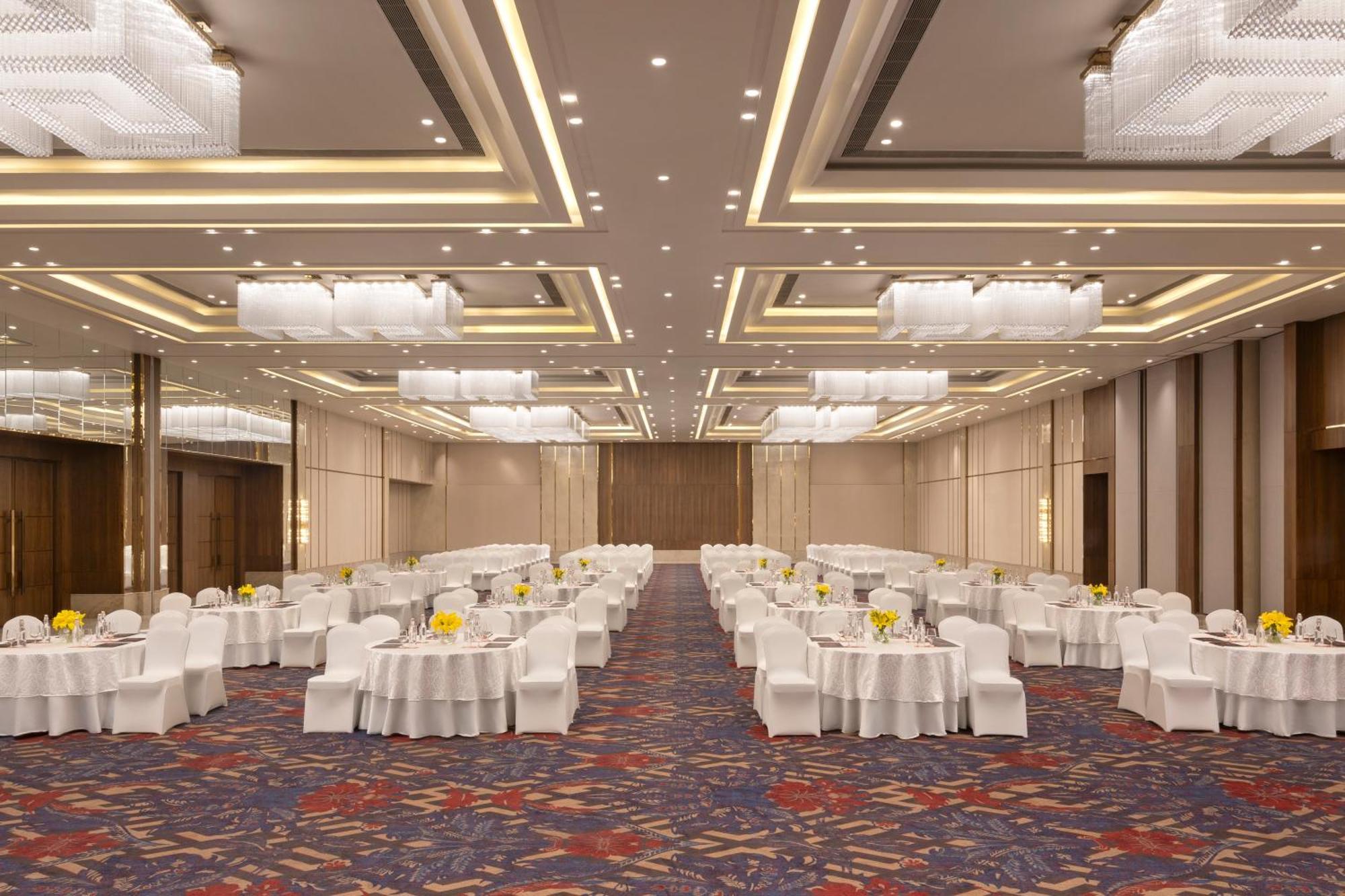 Welcomhotel By Itc Hotels, Delhi-gurugram Highway Hotel 5*